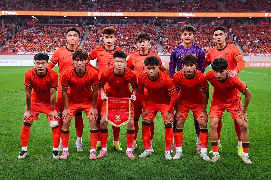 保利尼奥荣,膺中超,李霄鹏获最,星空娱乐会员登录入口,星空娱乐官网,星空娱乐